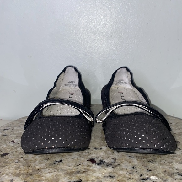 Rialto ‘Alicia’ Women’s Ballet Flats Black Adjustable Velcro Straps Size 7.5 - Picture 5 of 12